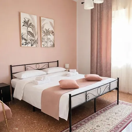 Holiday Home * Roma
